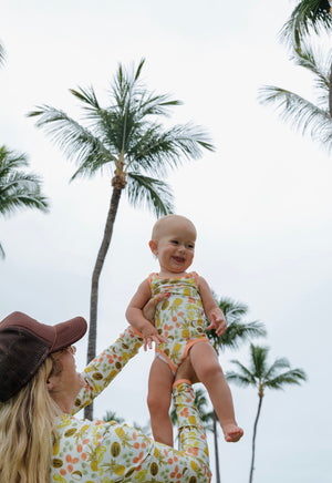Lainsnow X The Last Mango - Resort Top- Tiki Bar