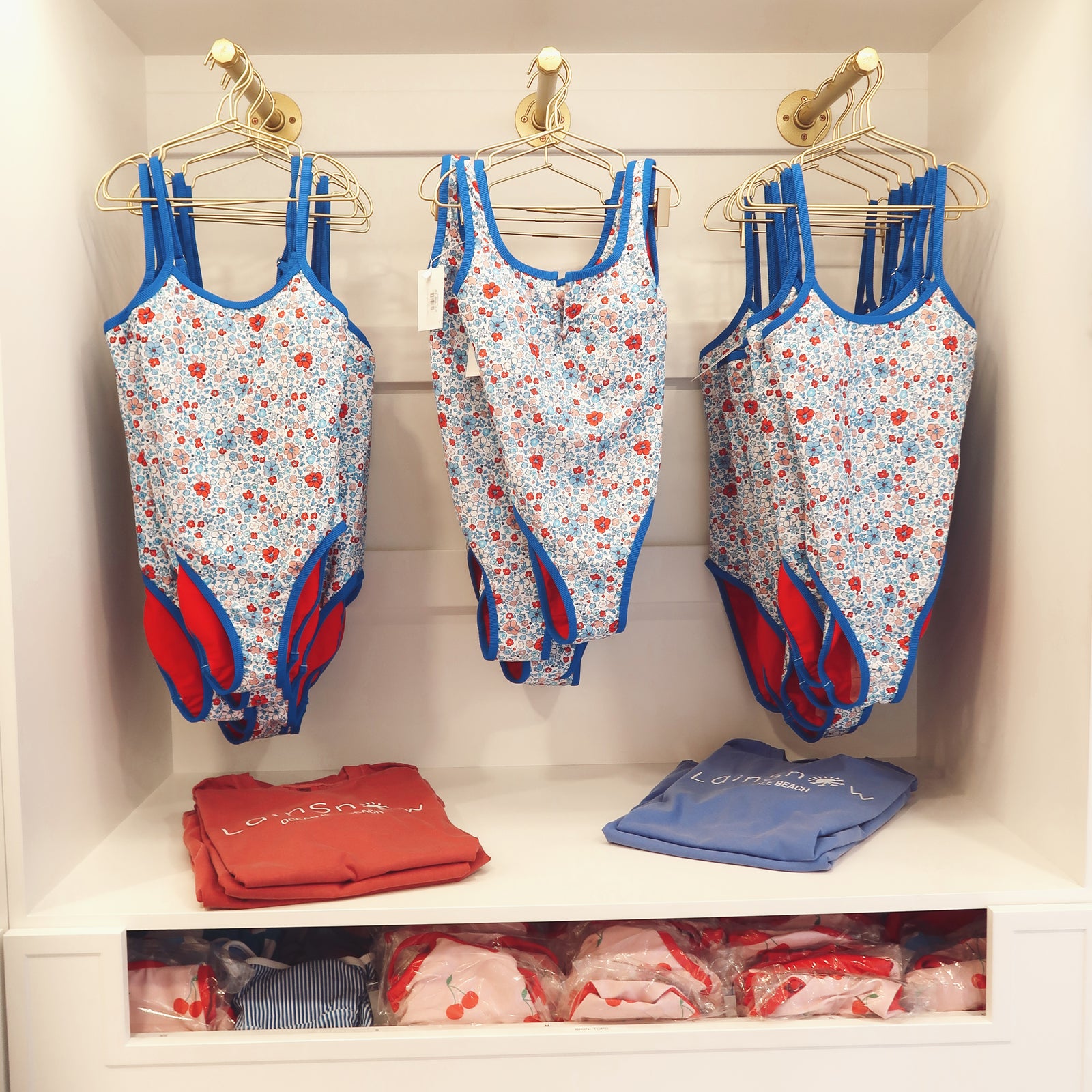 PREORDER- Figure eight- Patriotic Peony
