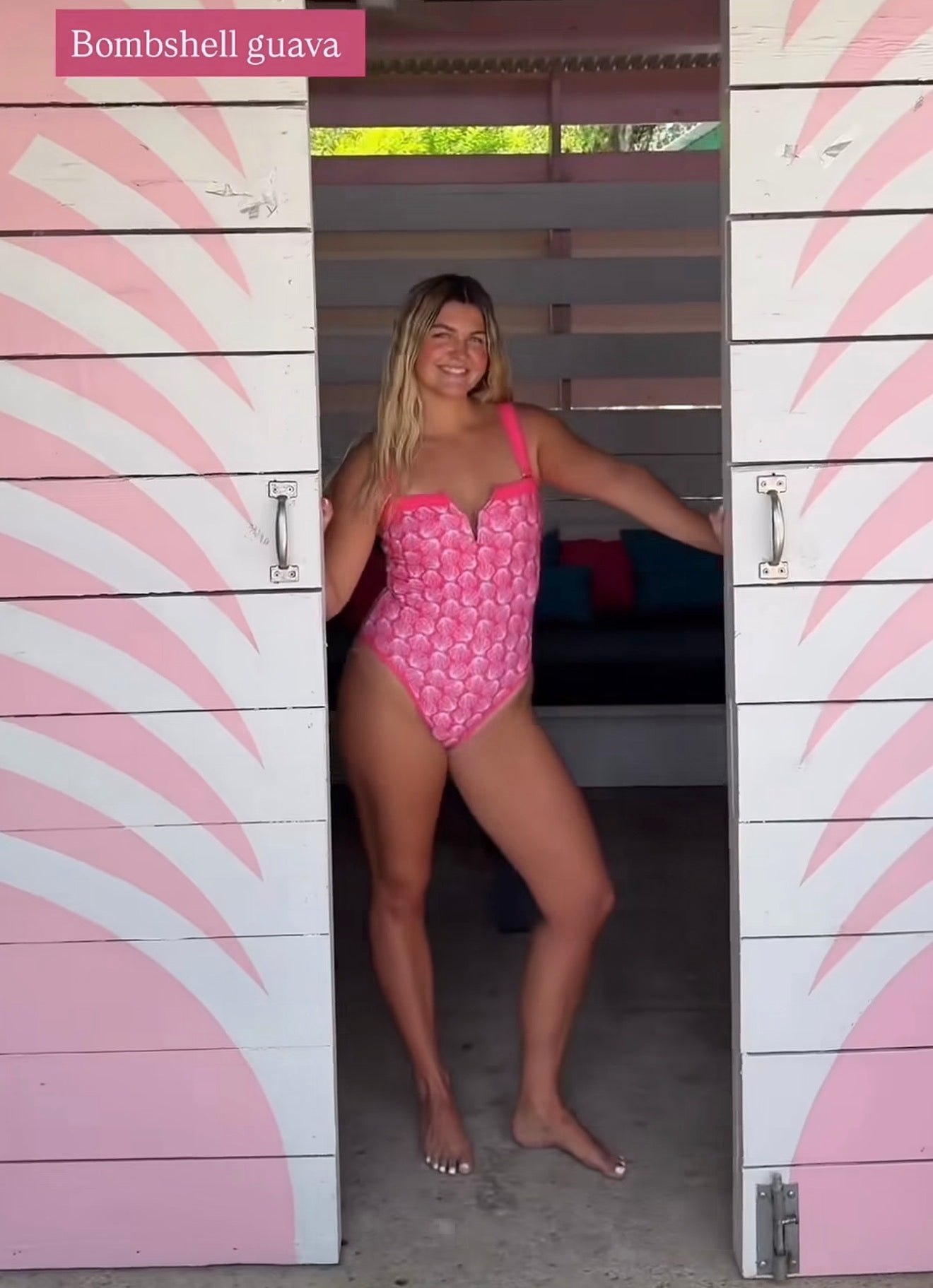Baywatch V-CUT One Piece - Bombshell Guava