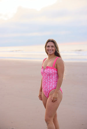 Baywatch V-CUT One Piece - Bombshell Guava