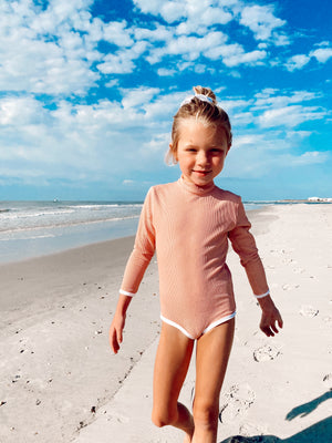 Lain Mini Rashguard - Blush (6278178603191)