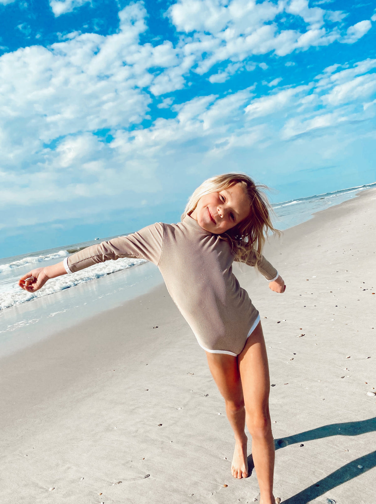 Lain Mini Rashguard - Sand (6278181650615)