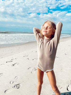 Lain Mini Rashguard - Sand (6278181650615)